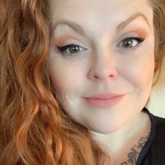 Meet your Posher, Amy - Picture 1 of 1